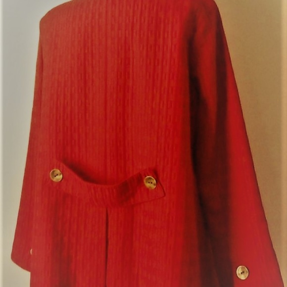Plus Size Red Women's Jacket, Simonton Says - Picture 7 of 8